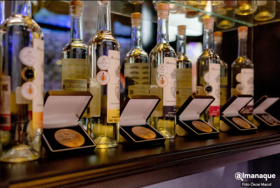 Mezcal PREMIUM - Arrancame la vida.